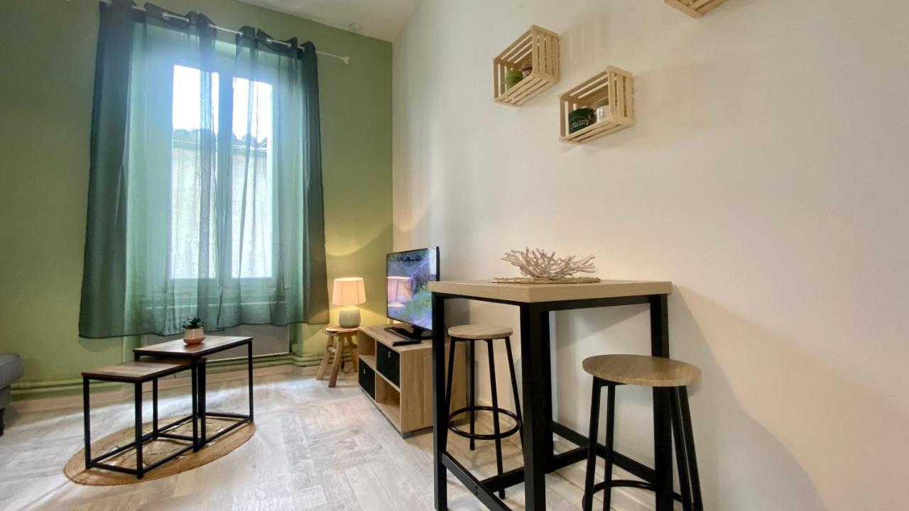 30m2 - 400 Metres Cite Mediavale *